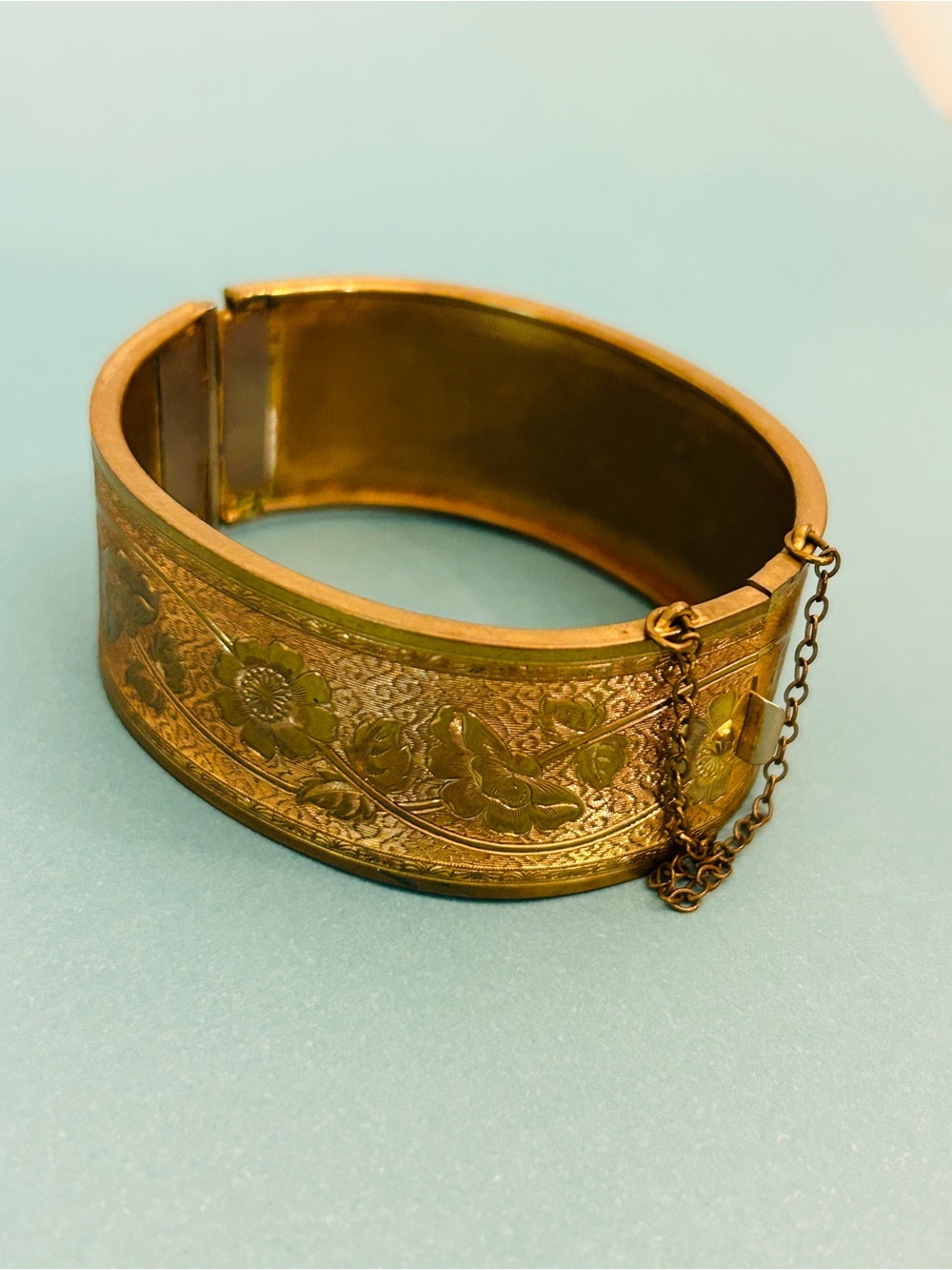 Antique Floral Engraved Hinged Bangle Bracelet